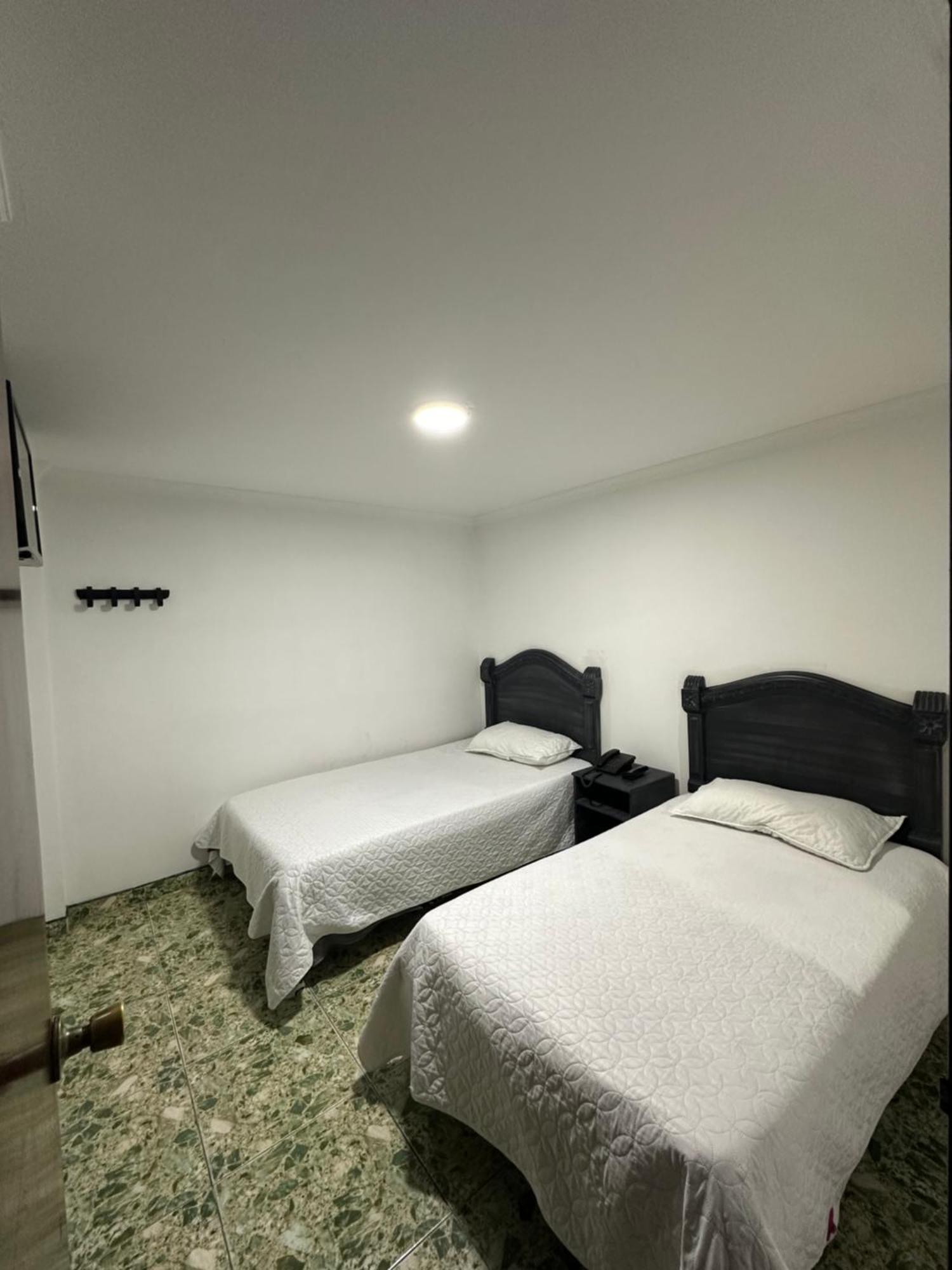 Hotel Nuevo Horizonte E.M.J — Photos 1